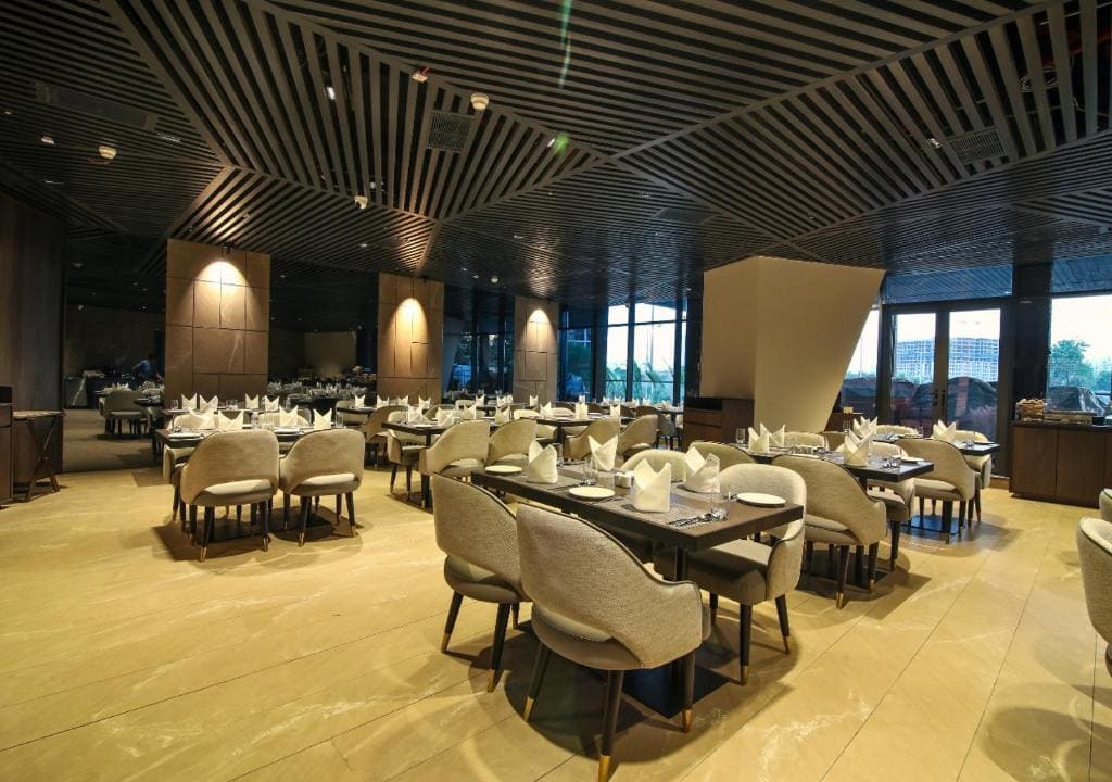 Essentia Premier Hotel Pune Wakad - View 3