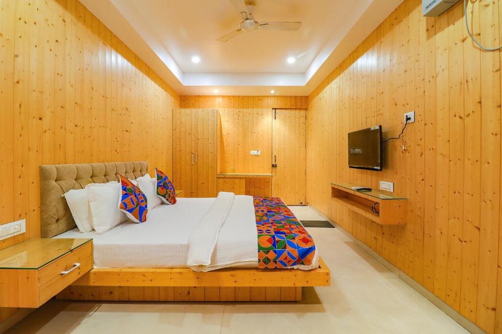 FabHotel Grand Arya - View 7