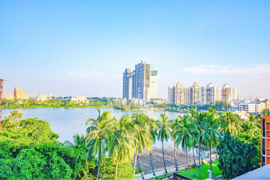 FabHotel Lake View Topsia - Main view