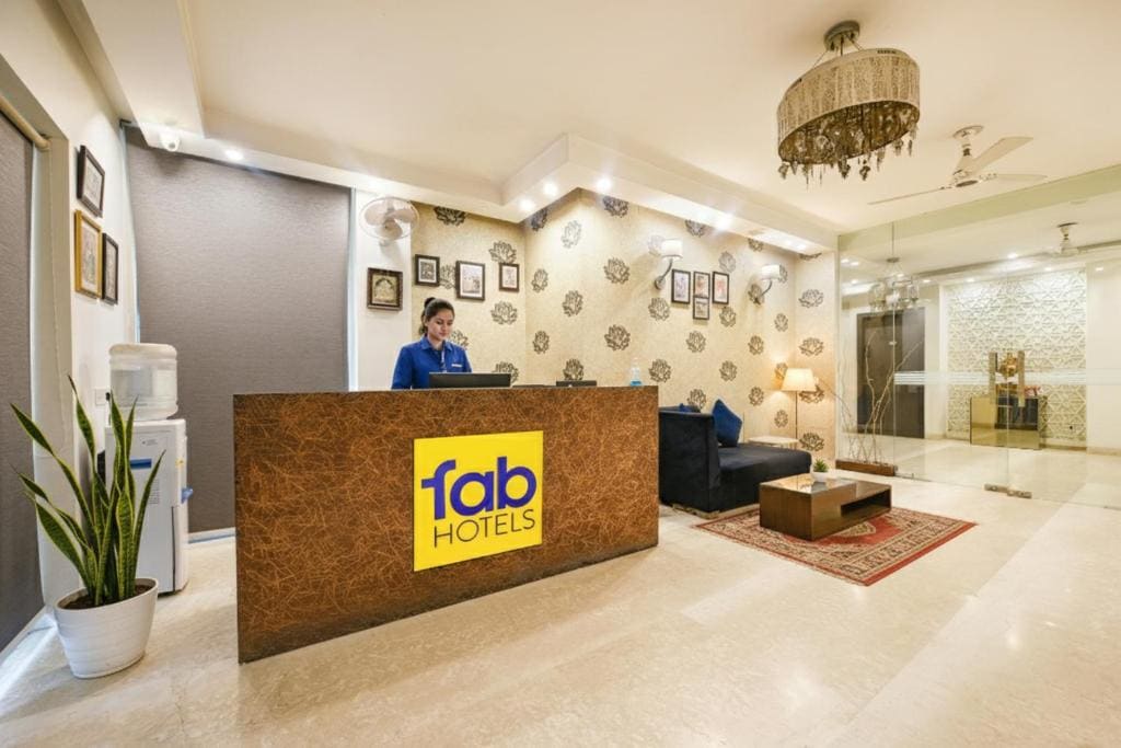 FabHotel Micasa Near Leisure Valley Park - Iffco Chowk - View 3