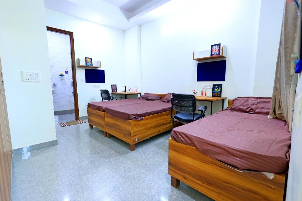 FlexiBay-Girls Hostel North Delhi - View 4