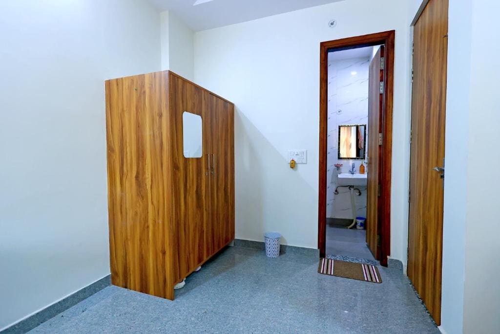 FlexiBay-Girls Hostel North Delhi - View 7