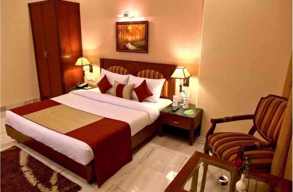 Hotel Florence Inn, Karol Bagh, New Delhi, 2 Min from Metro - View 2