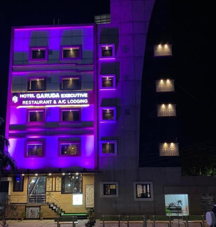 Hotel Garuda Executive Latur - Main view