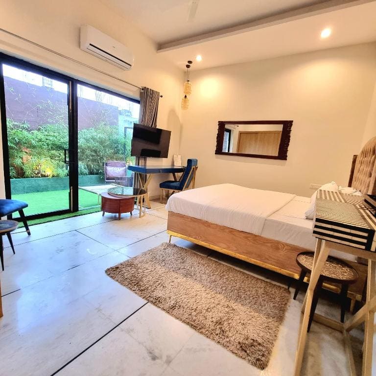 Giovanni Suites - View 5