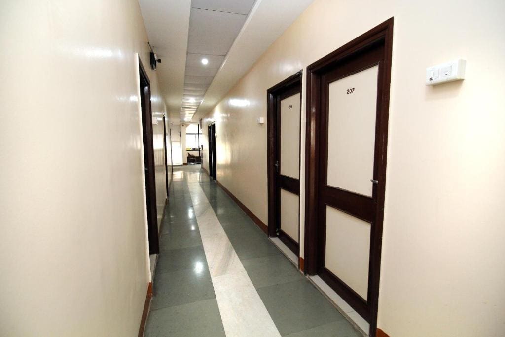 Hotel Gomatgiri - View 5
