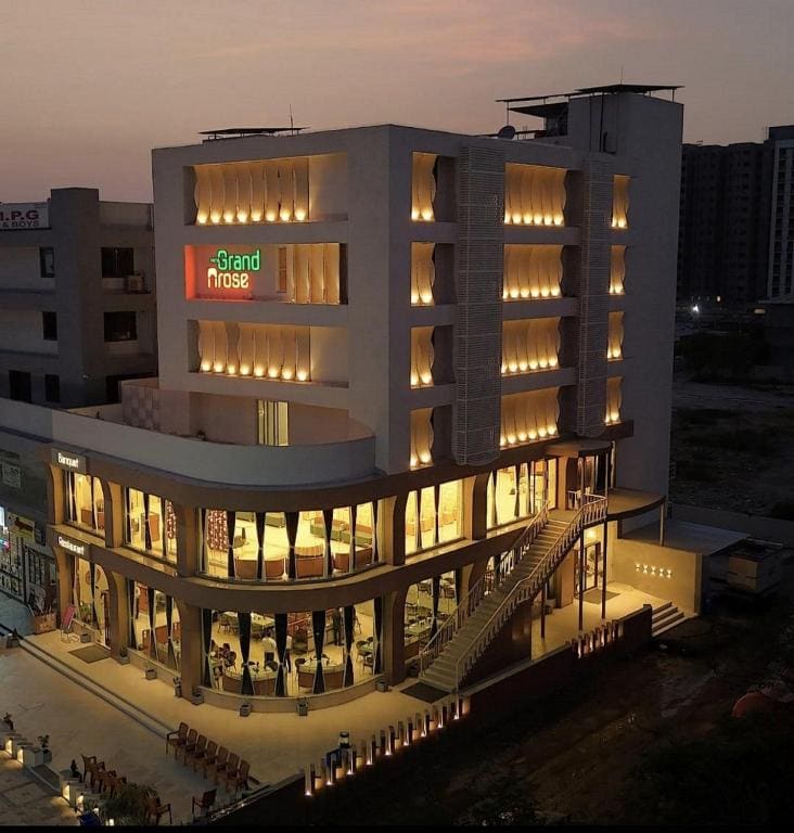 Hotel Grand Arose - Main view