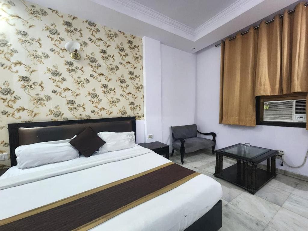 Grand Central Hotel - View 2