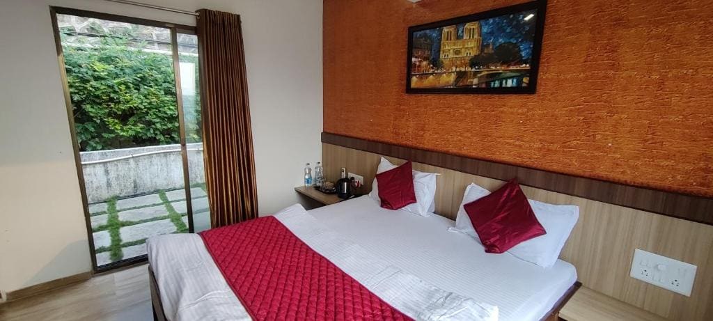 Green Velvet Resort-Near Pawna Lake - Main view