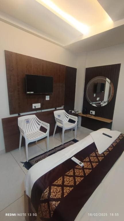 Hotel Greenland Inn Hampi - View 6