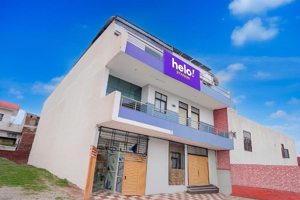 Helo Stay Vivek Vihar Metro Station - View 3