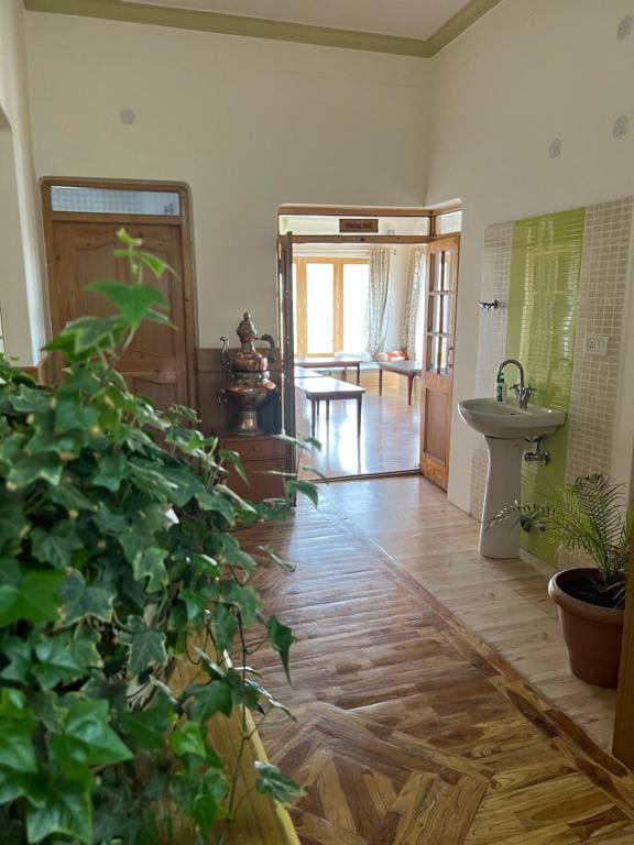 Heschuk Guest House - View 4