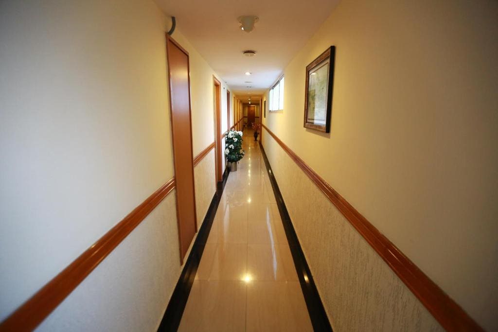 Highgates Hotel - View 4