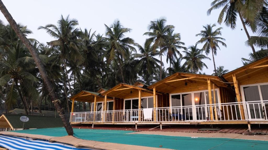 Hitide Beach Resort - Main view