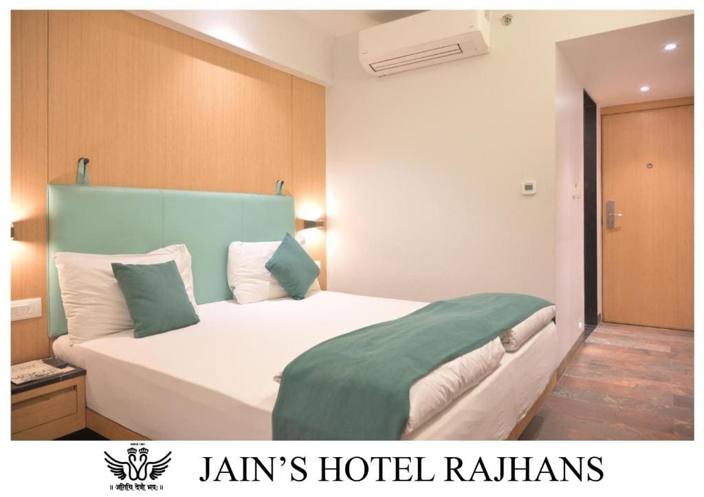 Jain's Hotel Rajhans - View 6