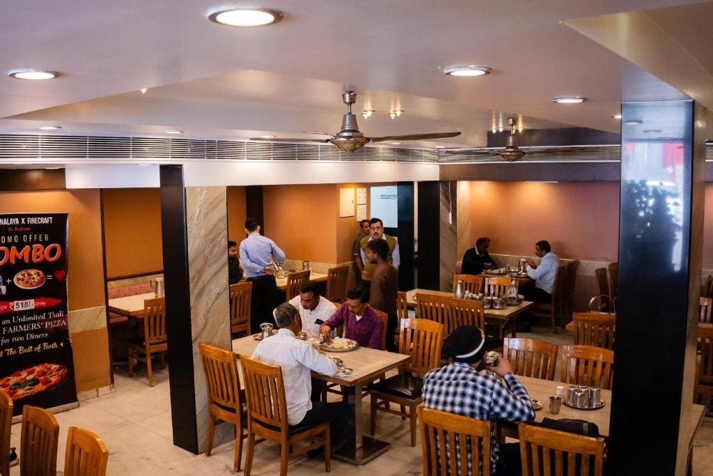 Jain's Hotel Rajhans - View 4
