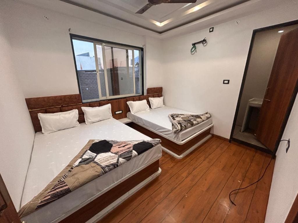 Hotel Kalyan - 写真 3