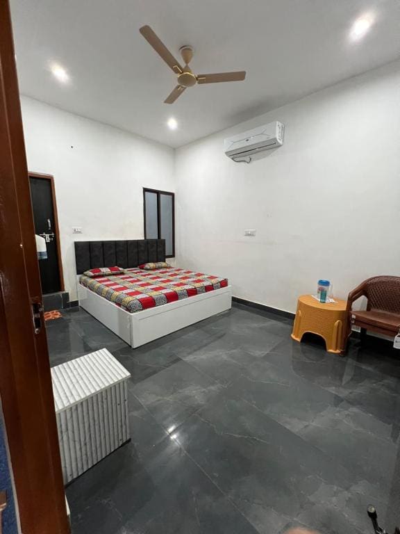 Kamal kishori Dham Guest house - View 3