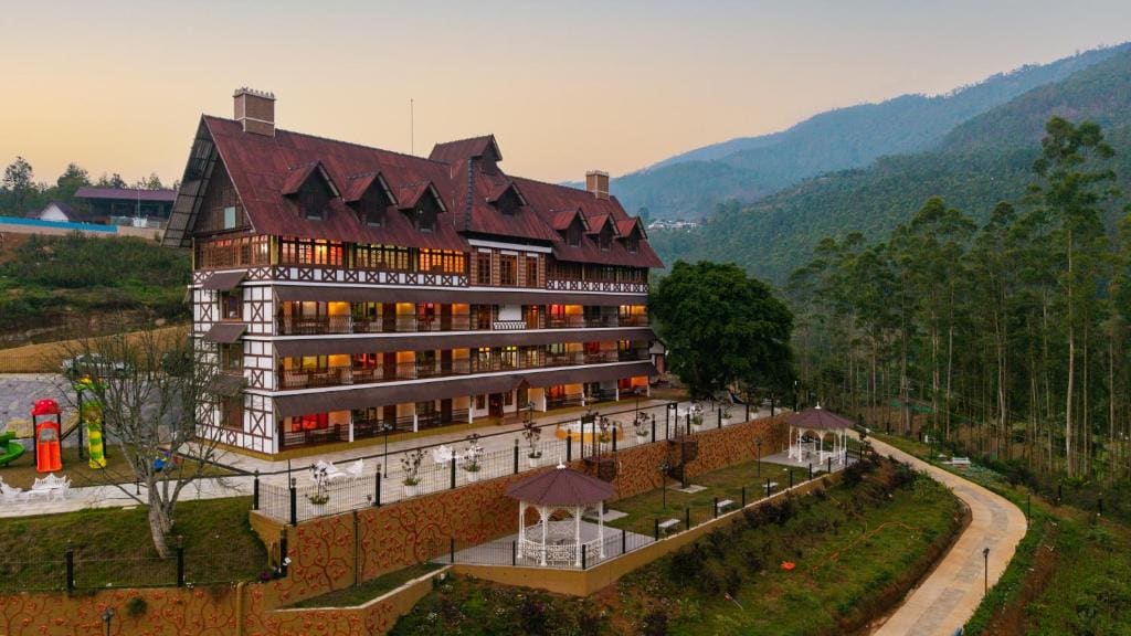 Koviloor Resort - Main view