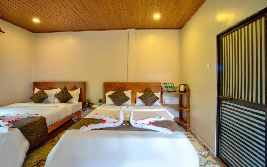 La Roca Inn - View 6