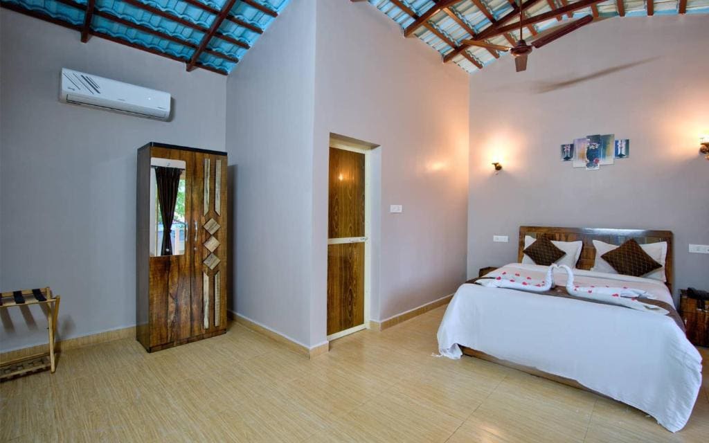 La Roca Inn - View 4