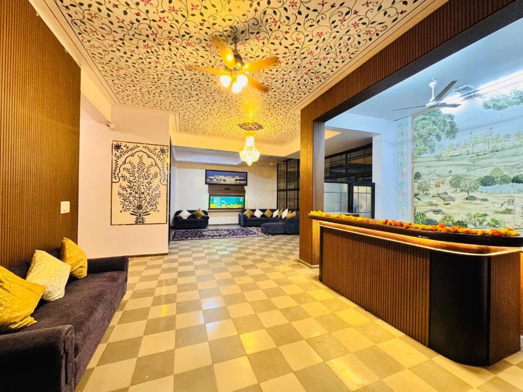 Hotel Lake Vista Stays - View 3