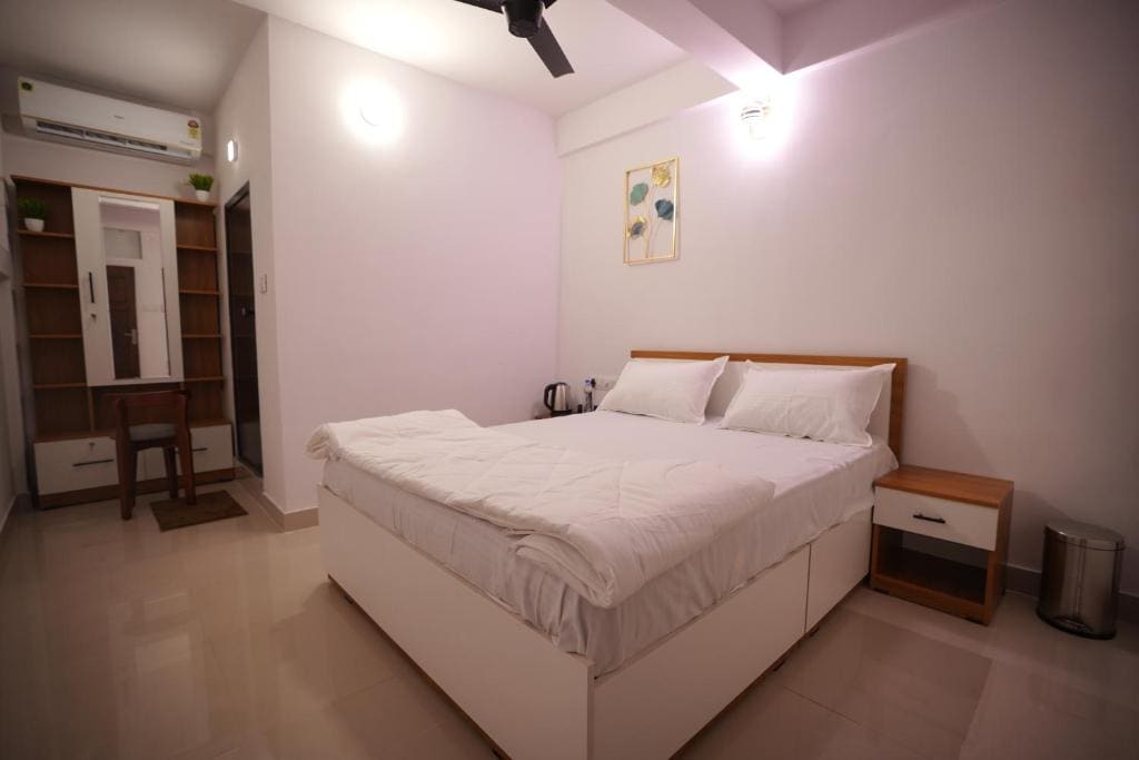 Hotel Le Marina Residency - View 6