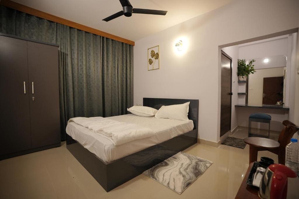 Hotel Le Marina Residency - View 2