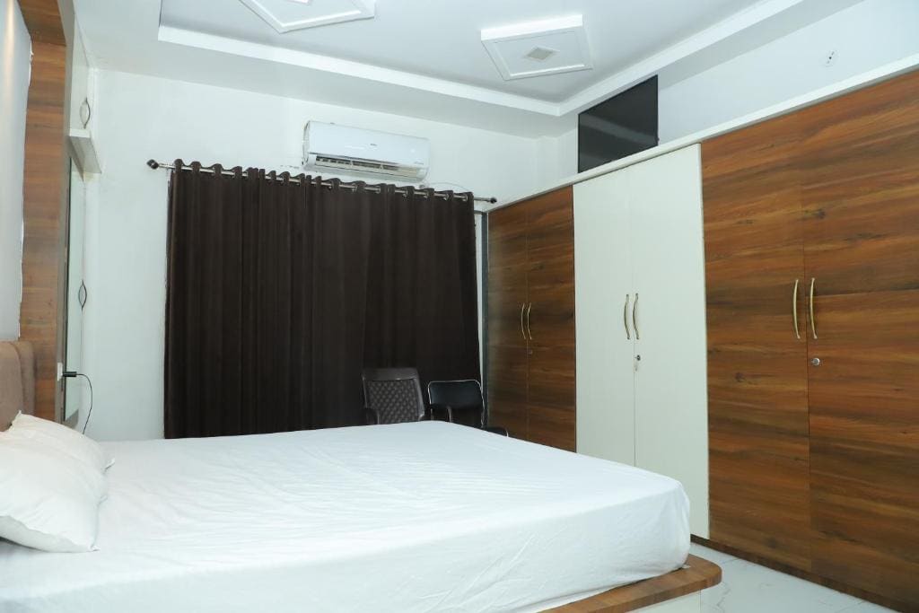 Hotel LION'S BNB - View 7