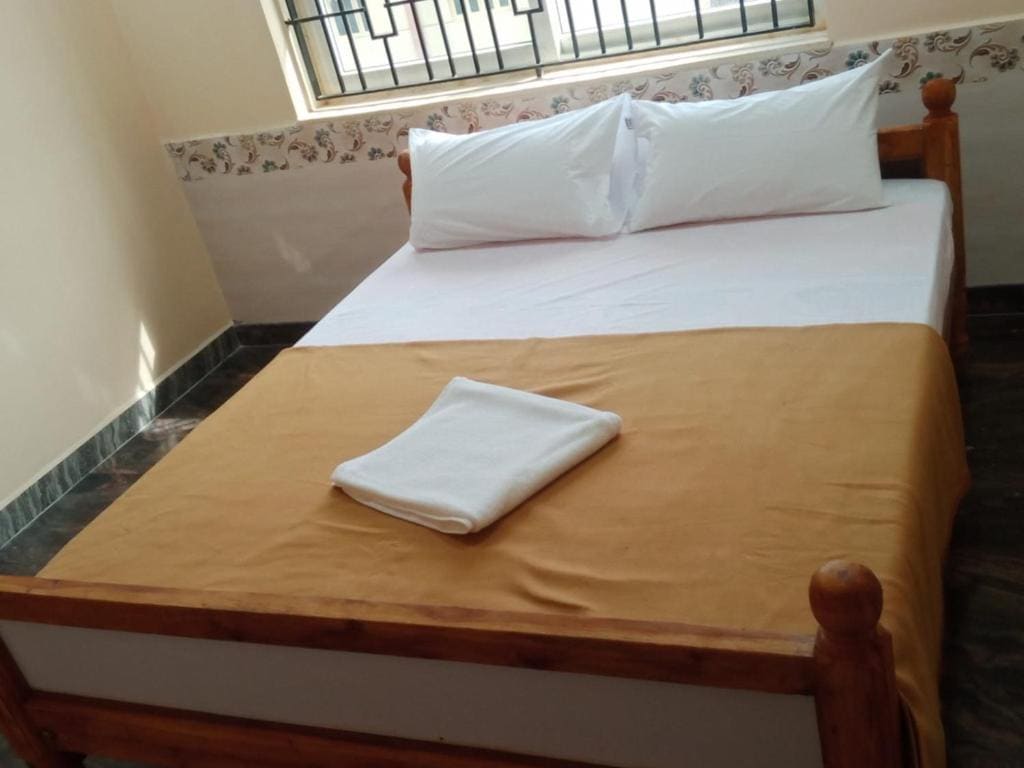 LJ Rooms - View 6