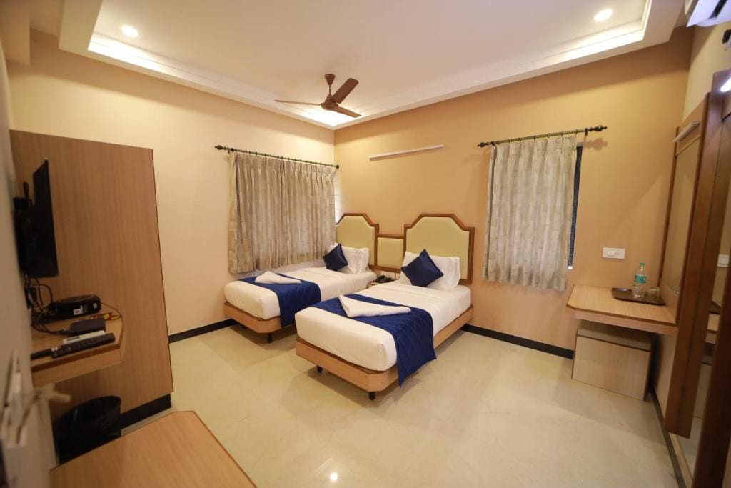 Majestic Hotel - View 2