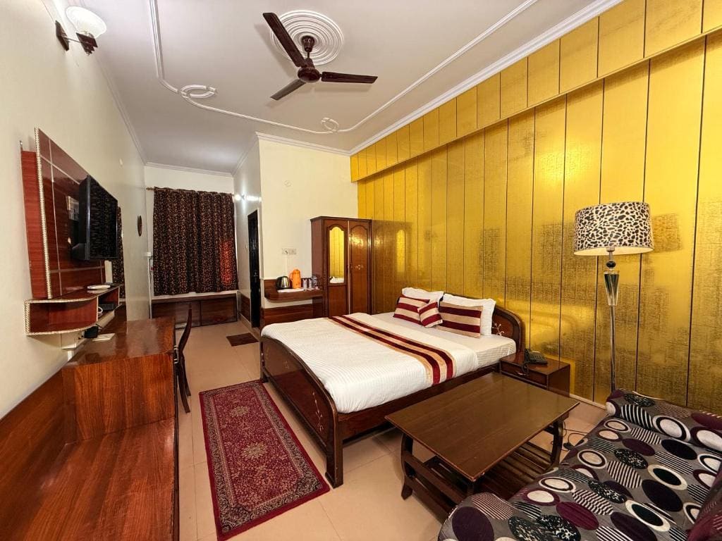Hotel Mandakini - View 2