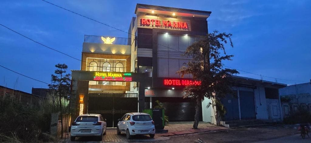 Hotel Marina - Main view