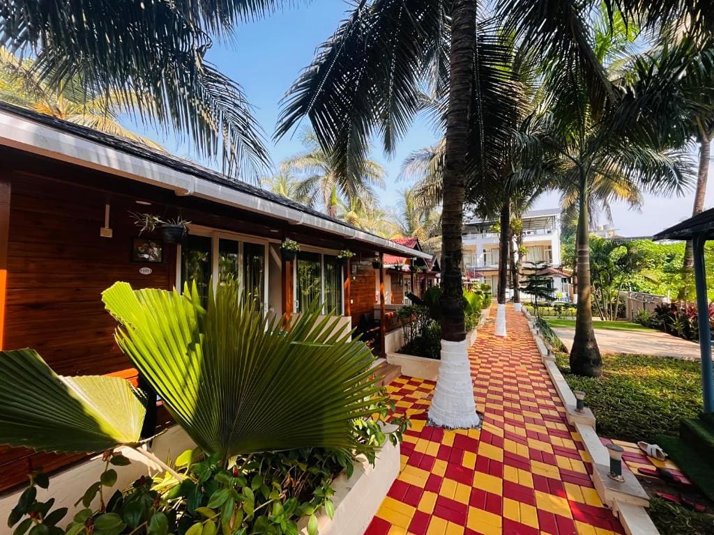 Maitree Beach Resort - Main view
