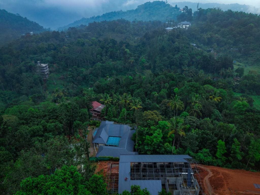 Ice Cloud Munnar Pool Resort - View 2