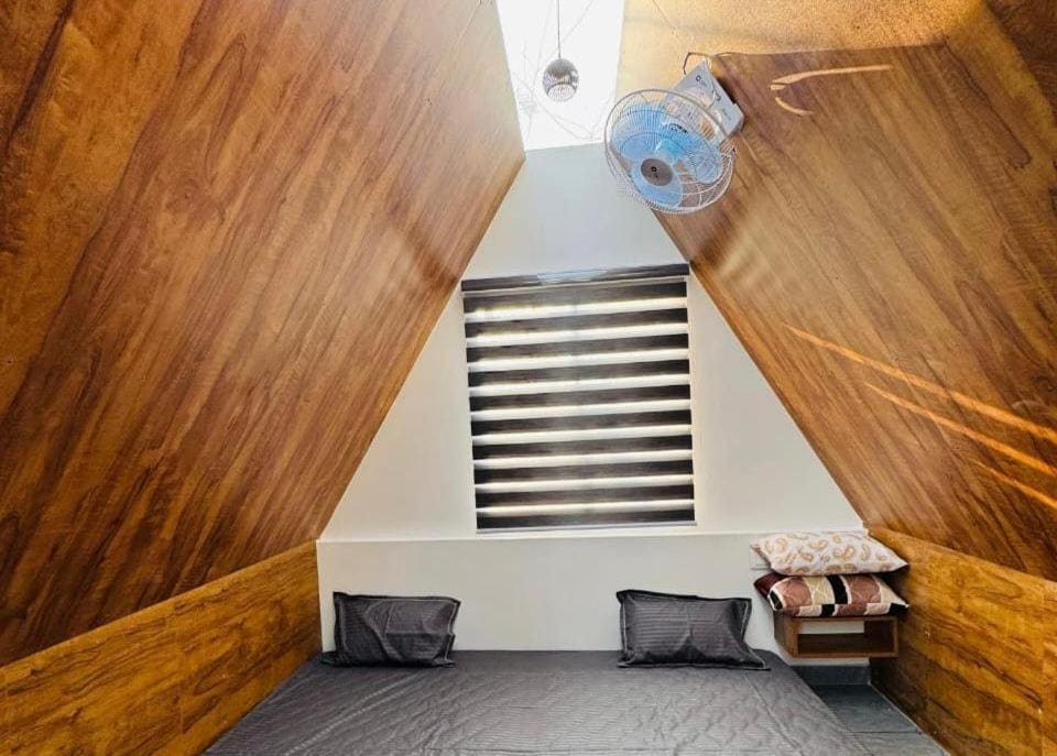 Mistyloft by East West - View 7