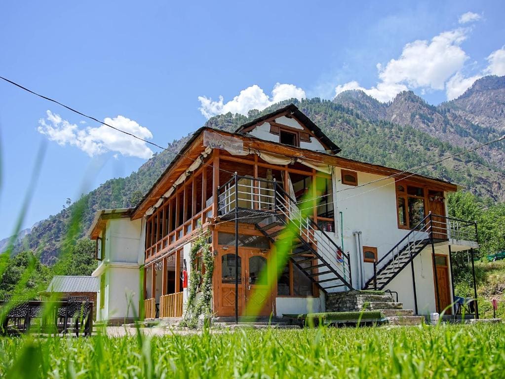 Moksha Woodhouse - Main view