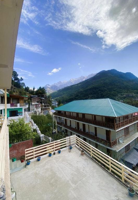 Hotel Mountain View Hill-Top Heaven Resort & Cafe - View 5