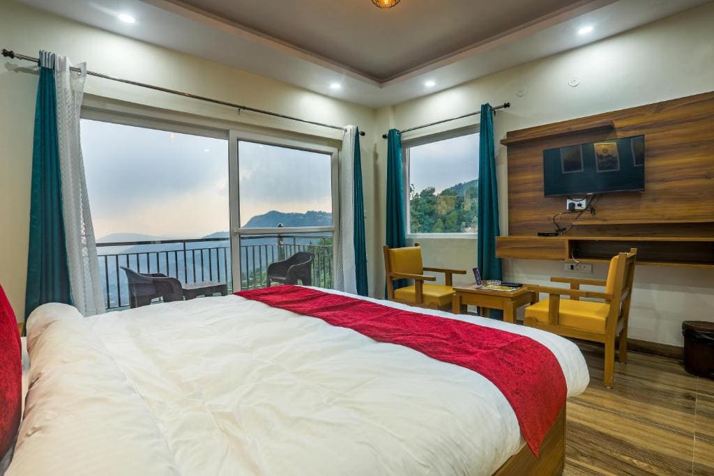 Mukteshwar Treat Resort - View 2
