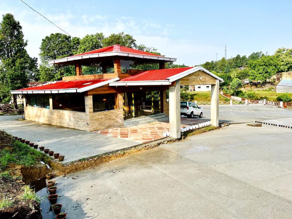 NEELGAGAN RESORT - Main view