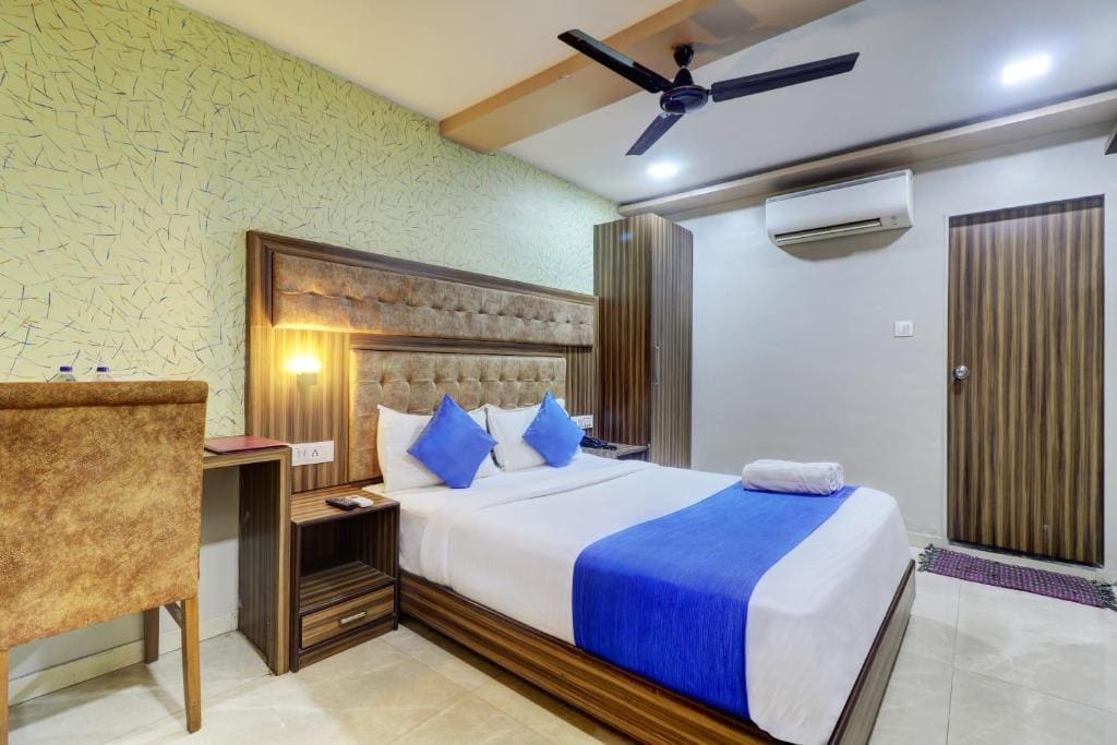 Hotel New Blue Sapphire Residency - Main view