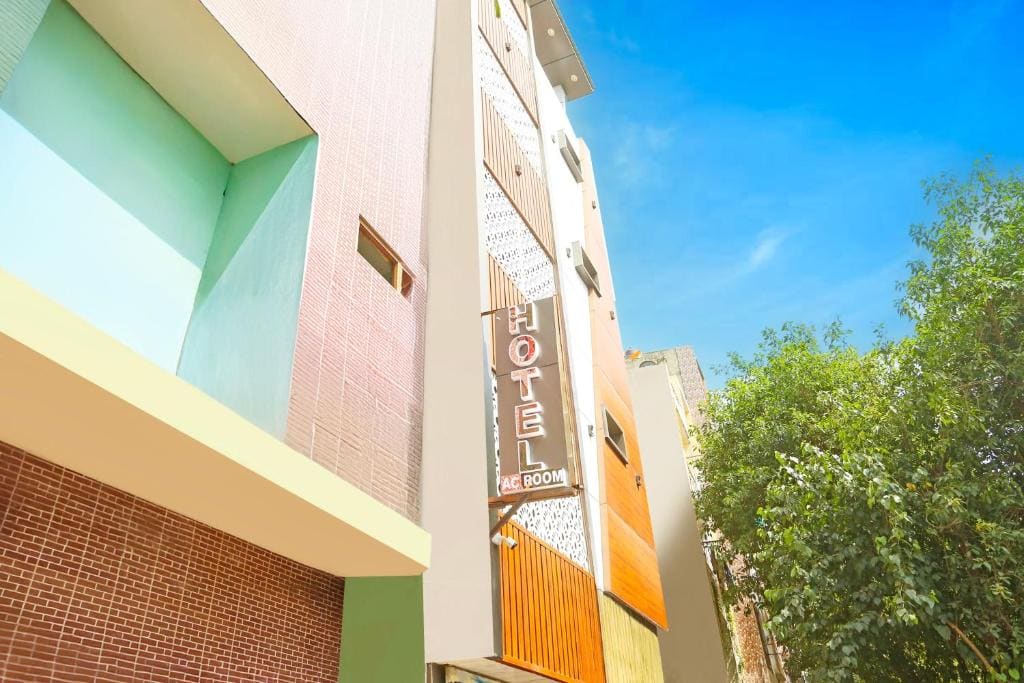 Hotel O Krishna Hotel - Main view