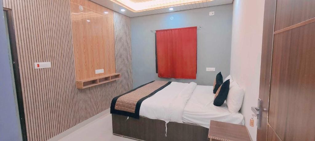 Hotel O Rai Residency - View 2