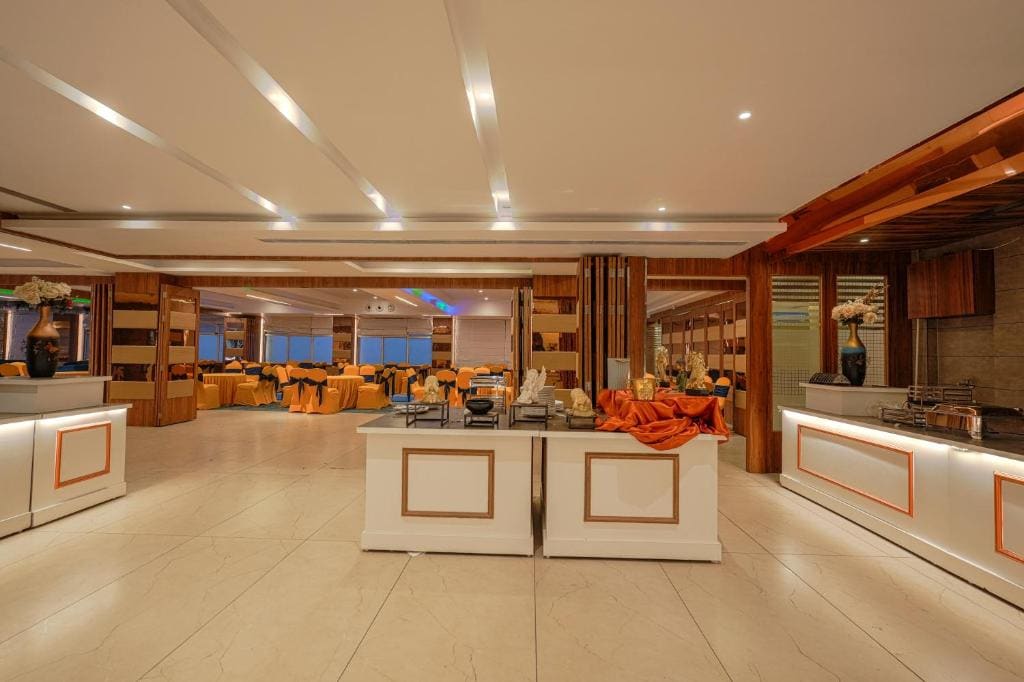 Oasis Inn - View 3