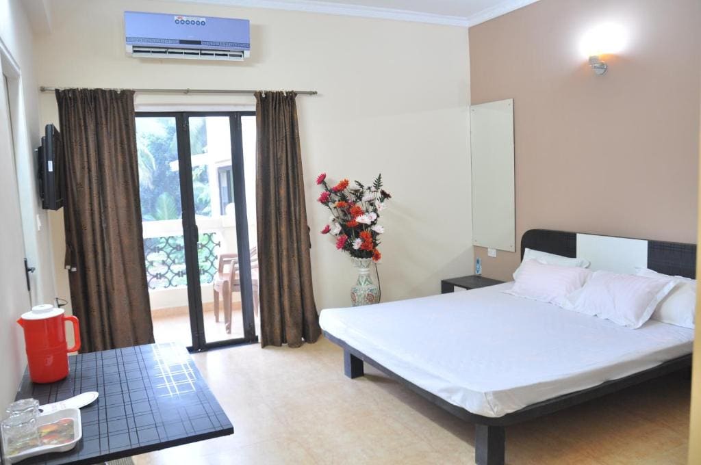 Ocean Crest Hotel - View 2