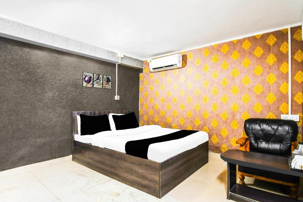 Super Hotel O Champasari Siliguri Formerly Four Fox Suits - View 2