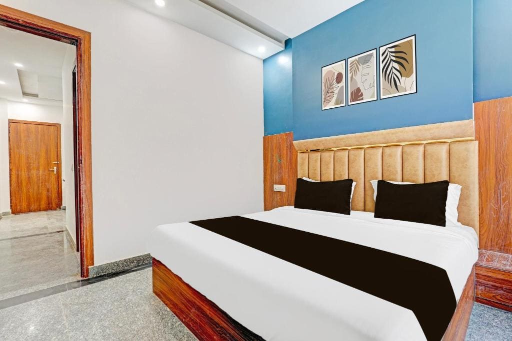 Super Townhouse Sector 62 Gurgaon Near World Mark - View 7