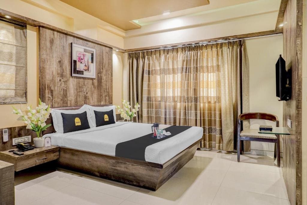 Super Townhouse OAK Regal Inn Near Sant Nagar - View 7