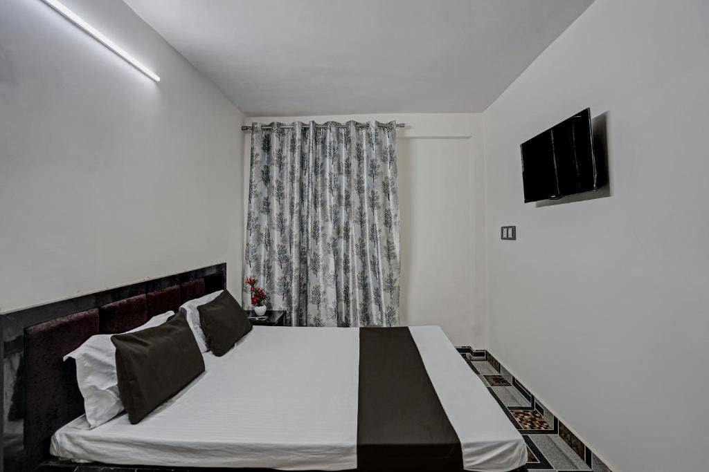 Hotel O VS GALAXY - View 7