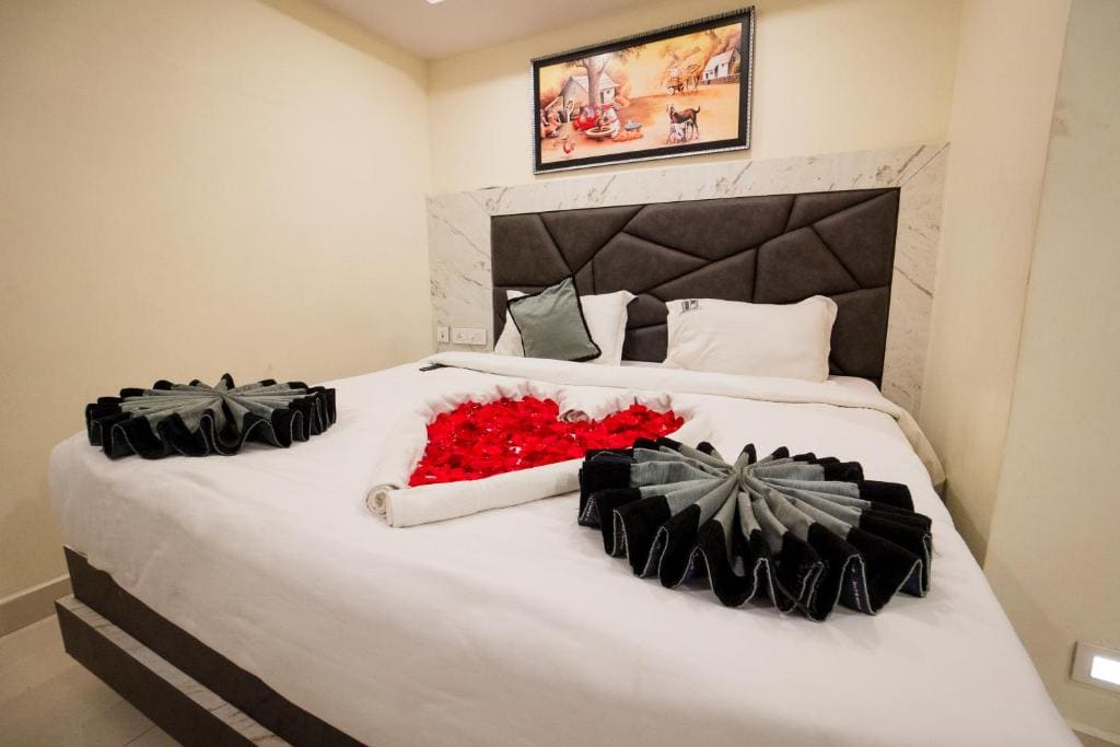 HOTEL PARAMESHWARA luxury awaits - View 4